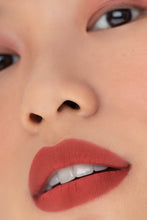 Load image into Gallery viewer, Melting Lip Powder